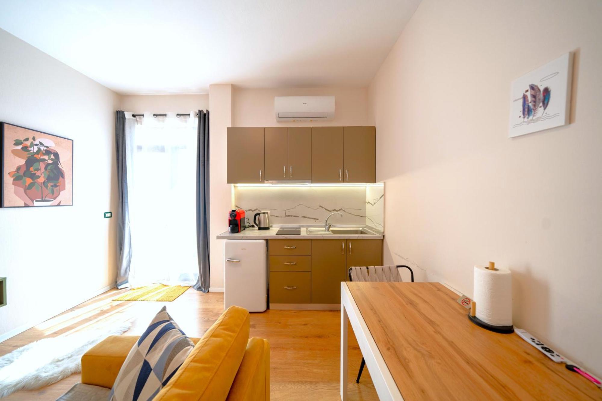 Colorful Comfy Condo Central Tirana Buitenkant foto